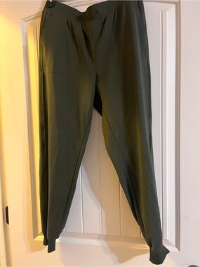 Women’s Zac & Rachel size